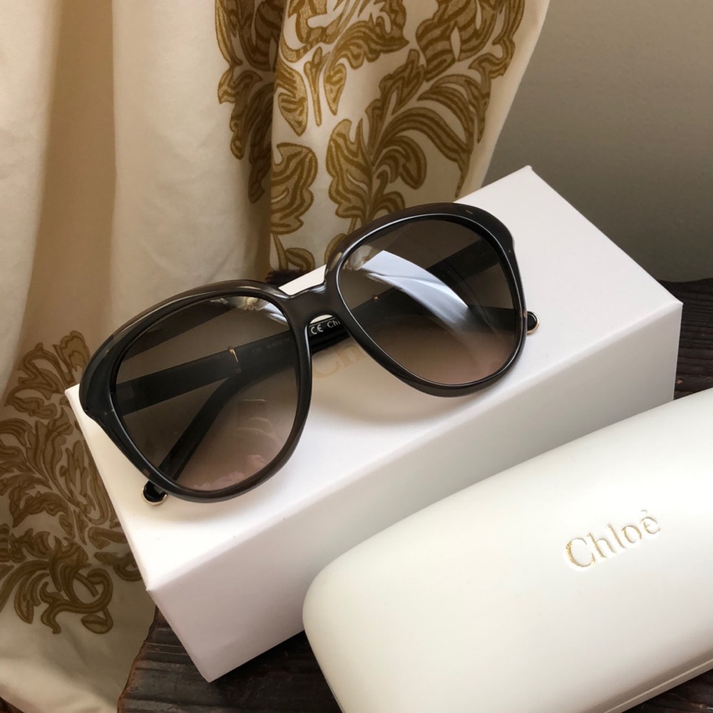 Chloe sunglasses NWT